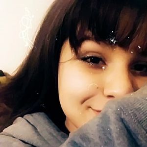 Meet your Posher, Cora